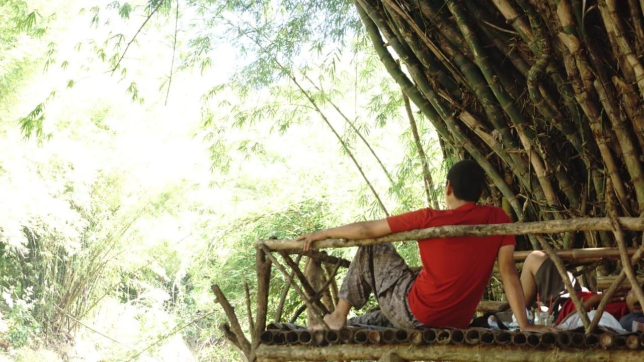 Kebon Pring Floating Resort&Market Bantul Bagian luar foto